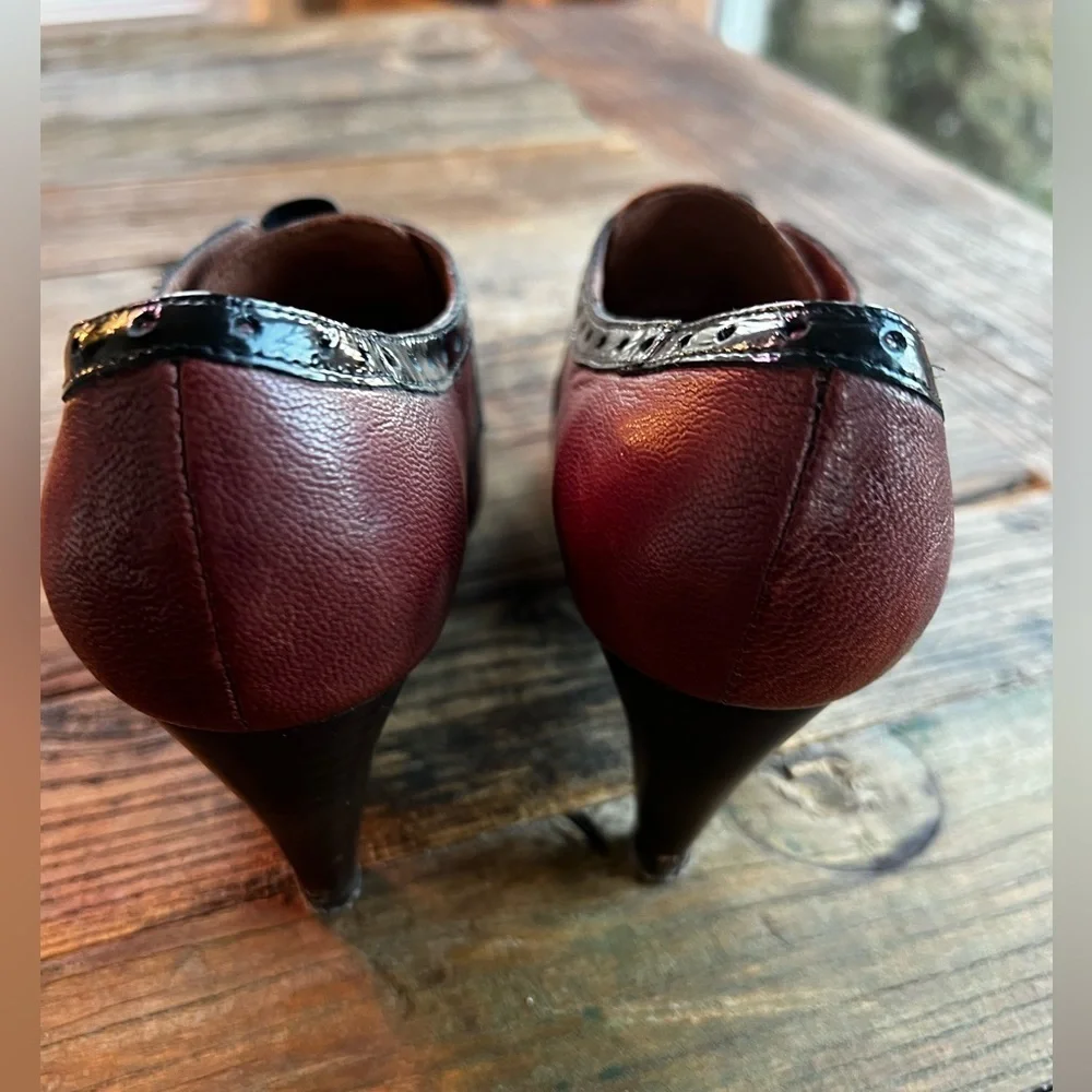Staccato maroon & black heels